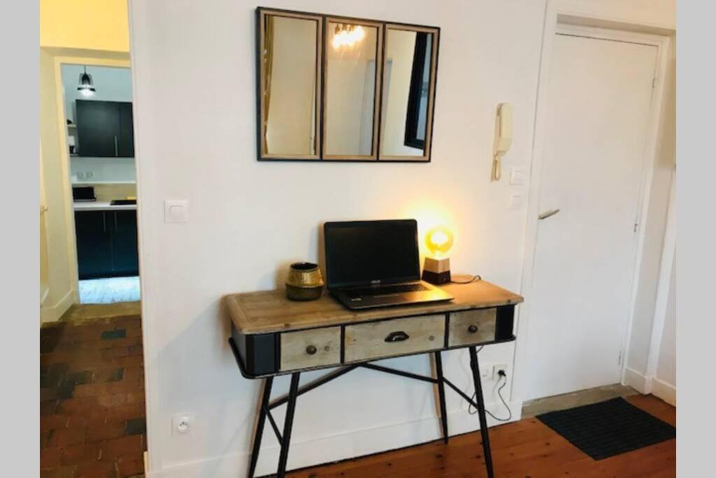 Au Coeur Du Vieux Bayeux, Logement De Charme Lejlighed Eksteriør billede